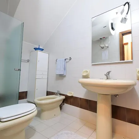 Casa Gavina With Garden Alghero Apartment